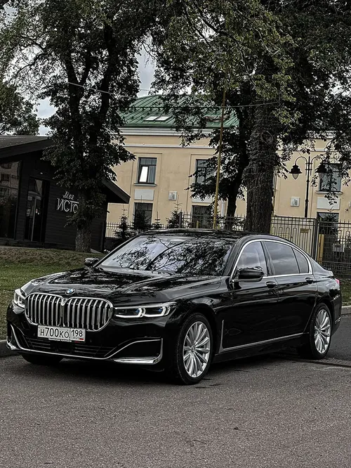 Аренда BMW 7 Long в Пскове - 01