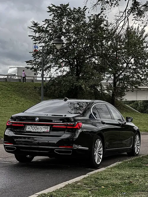 Аренда BMW 7 Long в Пскове - 03