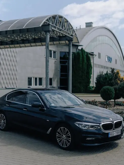 BMW 5 серии европейского партнёра VipPskov